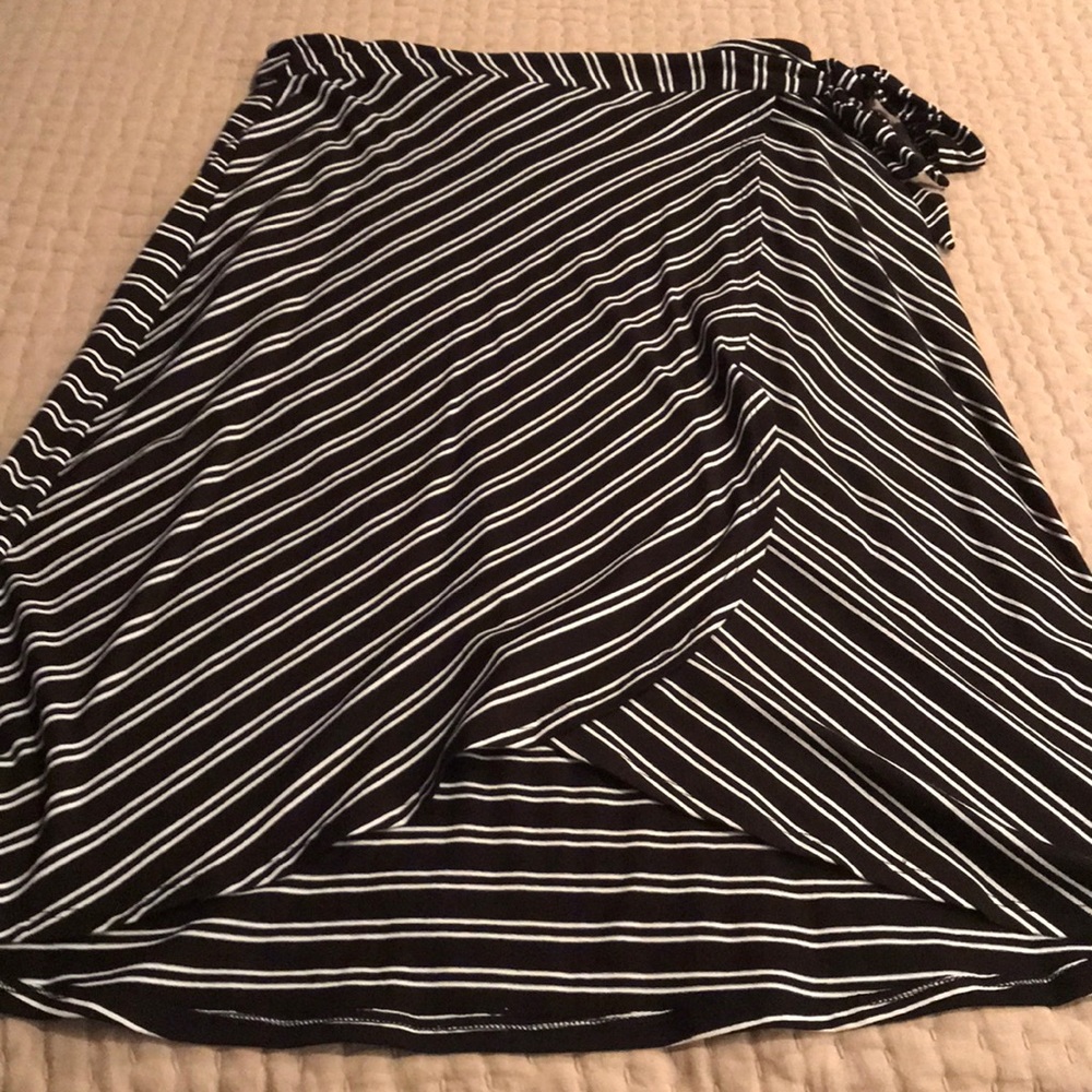 Adrienne Vittadini Skirt